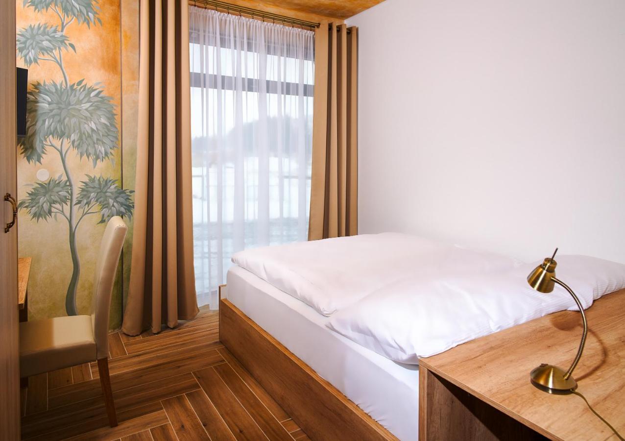Hotel Dymnik Rumburk Luaran gambar