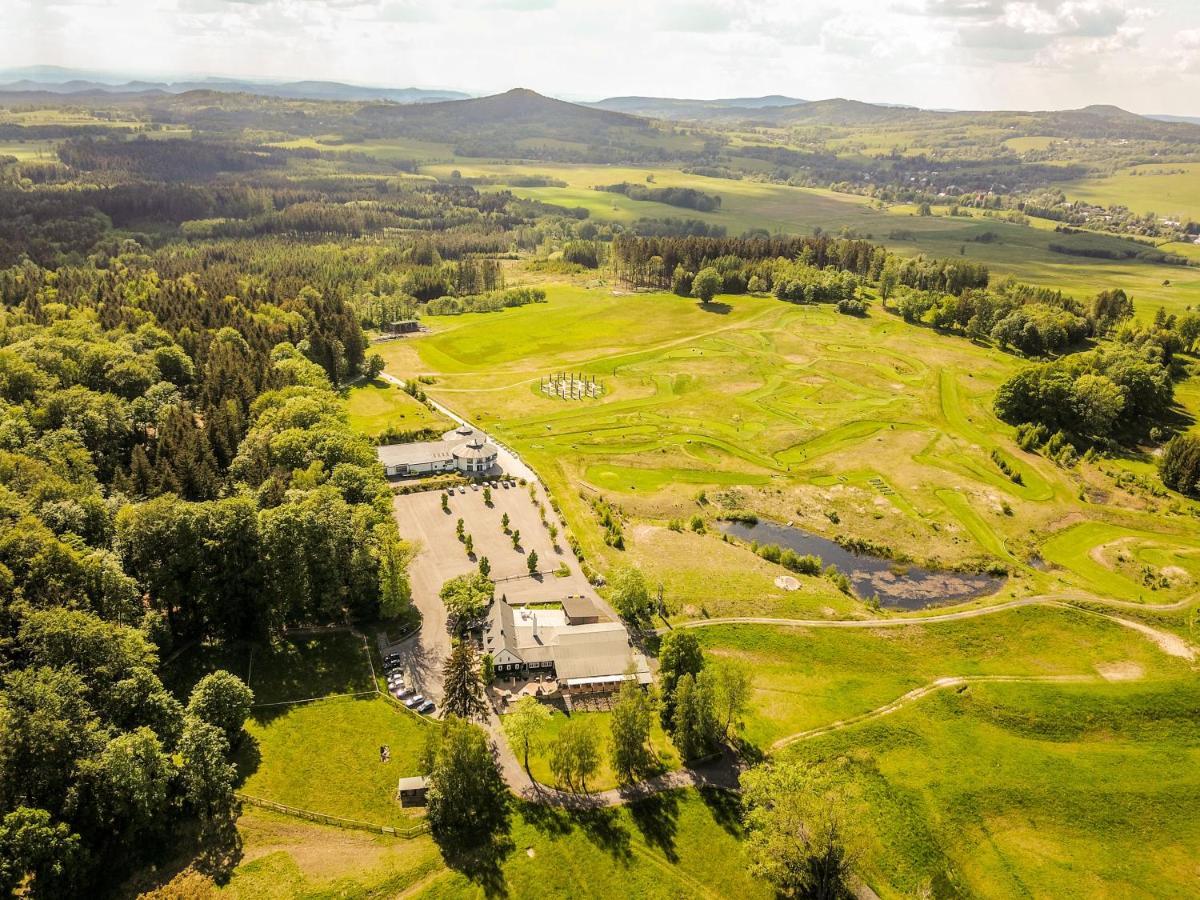 Hotel Dymnik Rumburk Luaran gambar